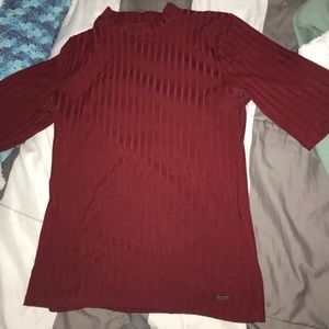 maroon mock neck half sleeve shirt